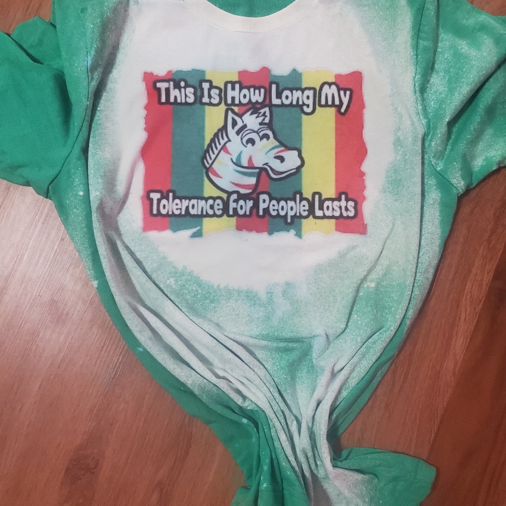 90s style tee